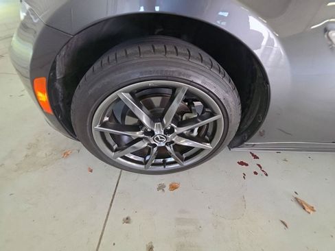 Used 2017 MAZDA MX-5 Miata RF Grand Touring RWD image 17