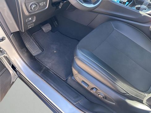 New 2025 Jeep Grand Cherokee Altitude image 27