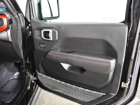 Used 2021 Jeep Wrangler Unlimited Rubicon AWD/4WD image 41