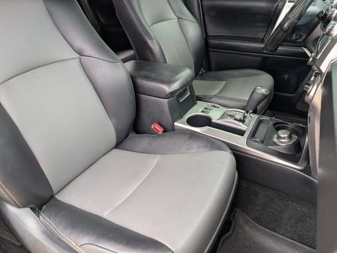 Used 2017 Toyota 4Runner SR5 Premium AWD/4WD image 20