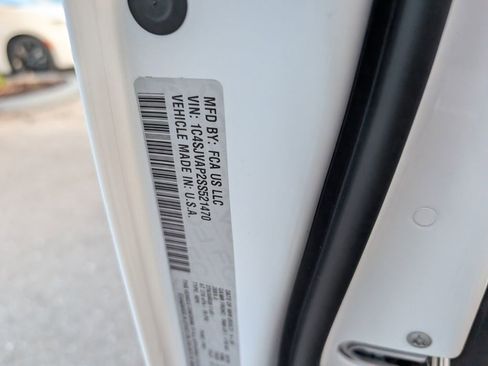 New 2025 Jeep Wagoneer 4WD w/ Convenience Group I image 16