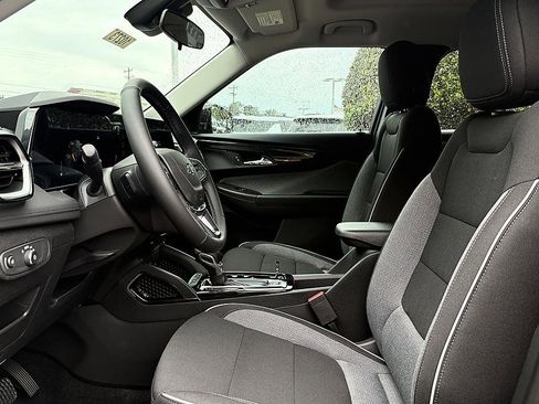 New 2026 Chevrolet TrailBlazer LT FWD image 9