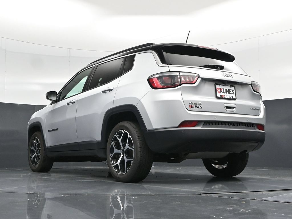Used 2025 Jeep Compass Limited AWD/4WD image 59
