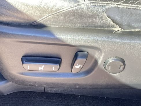 Used 2011 Toyota 4Runner Limited image 16