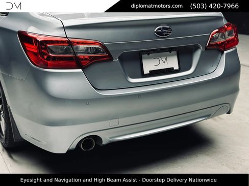 Used 2017 Subaru Legacy 2.5i Limited AWD/4WD image 16