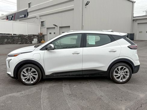 Used 2022 Chevrolet Bolt EUV LT image 4