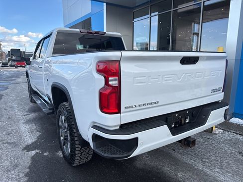 Used 2022 Chevrolet Silverado 3500 High Country image 8