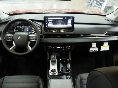 New 2026 Mitsubishi Outlander SE FWD image 19
