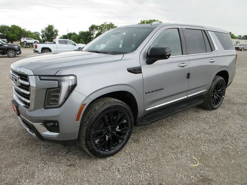 New 2026 GMC Yukon Elevation w/ Elevation Premium Package AWD/4WD image 9