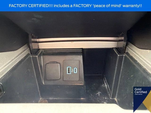 Used 2022 Ford Explorer XLT w/ Equipment Group 202A AWD/4WD image 43