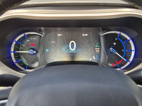 Used 2023 Chrysler Pacifica Touring-L FWD image 22