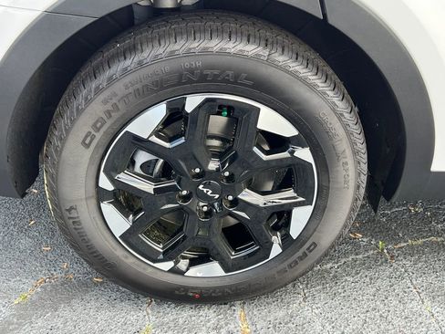 New 2025 Kia Sorento S w/ Panoramic Sunroof Package image 17