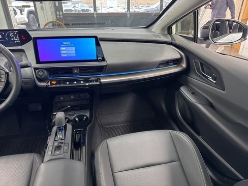 Certified 2024 Toyota Prius XLE image 45