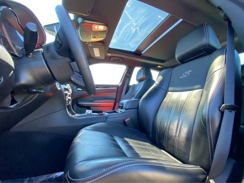 Used 2023 Chrysler 300 S RWD image 19