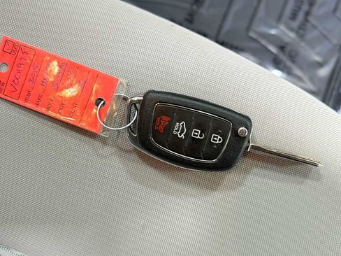 Used 2015 Hyundai Sonata SE FWD image 29