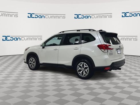 Used 2024 Subaru Forester Premium AWD/4WD image 6