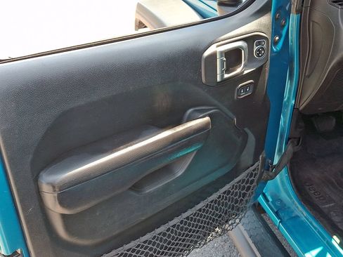 Used 2019 Jeep Wrangler Unlimited Sport S AWD/4WD image 14