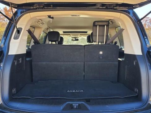 Used 2024 Nissan Armada SL w/ Captain's Chairs Package AWD/4WD image 17