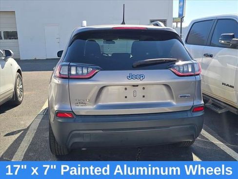 Used 2019 Jeep Cherokee Latitude w/ Popular Appearance Group image 7