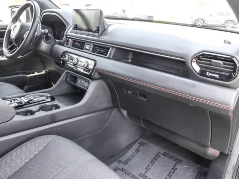 Used 2025 Honda Pilot Sport image 35