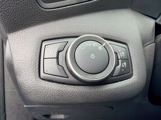 Used 2017 Ford Escape SE FWD image 10