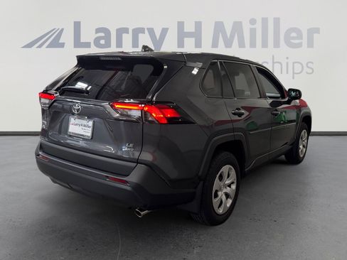Certified 2025 Toyota RAV4 LE AWD/4WD image 5
