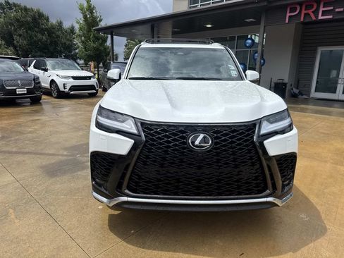 Used 2025 Lexus LX 600 F Sport w/ Accessory Package (2T) AWD/4WD image 4