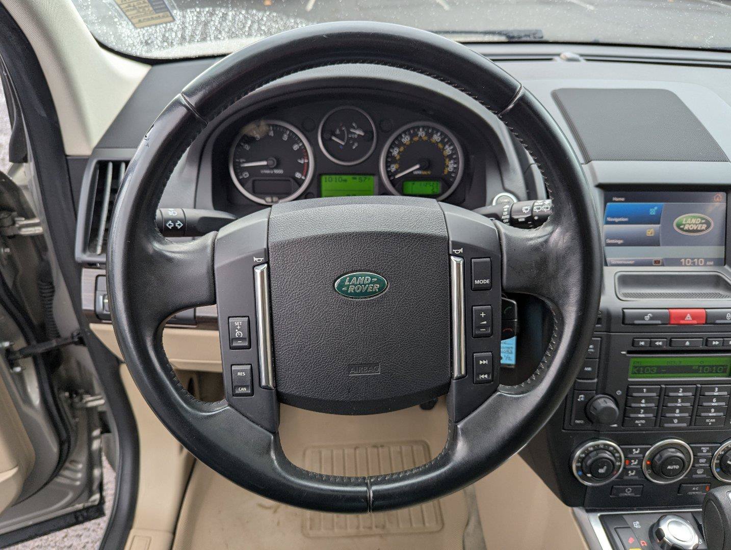 Used 2012 Land Rover LR2 HSE w/ Climate Comfort Pkg AWD/4WD image 14