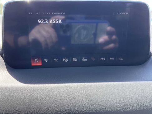 Used 2020 MAZDA CX-5 Touring FWD image 12