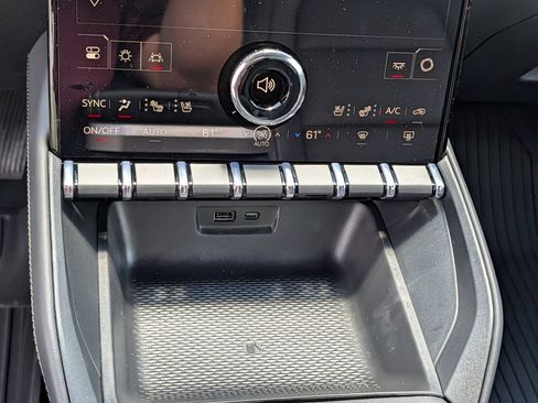 New 2027 GMC Terrain Elevation w/ Elevation Premium Package FWD image 15