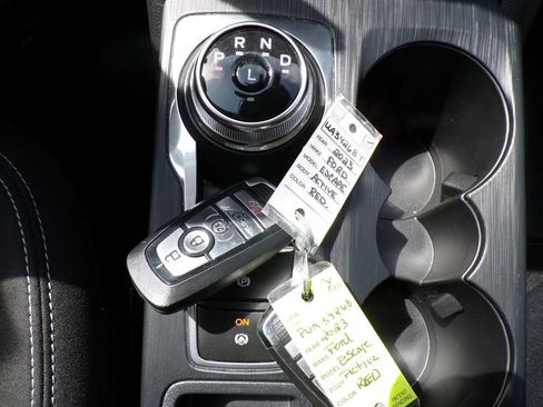 Used 2023 Ford Escape Active w/ Tech Pack #1 AWD/4WD image 26