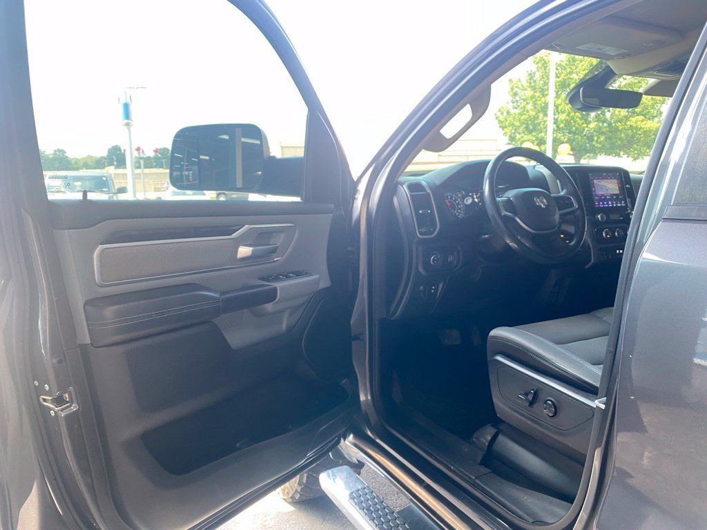 Used 2020 RAM 1500 Big Horn AWD/4WD image 10
