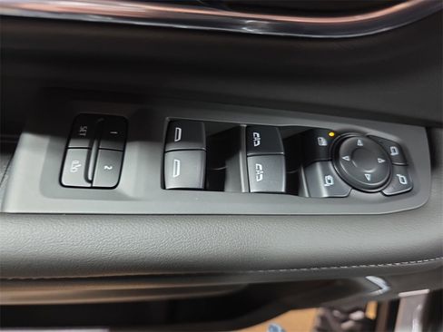 Used 2024 Chevrolet Tahoe Z71 w/ Off-Road Capability Package image 27