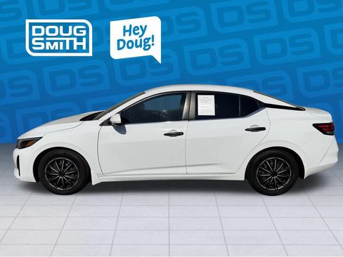 Used 2024 Nissan Sentra S FWD image 2
