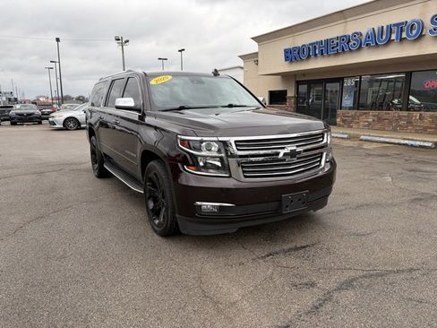 Used 2020 Chevrolet Suburban Premier w/ Max Trailering Package image 10