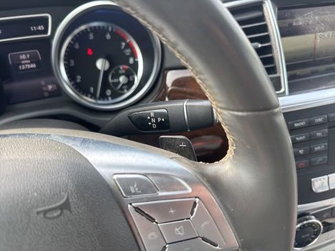 Used 2014 Mercedes-Benz GL 450 4MATIC image 27