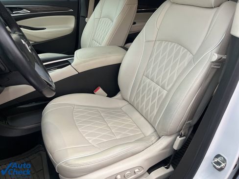 Used 2022 Buick Enclave Avenir w/ Avenir Technology Package image 21