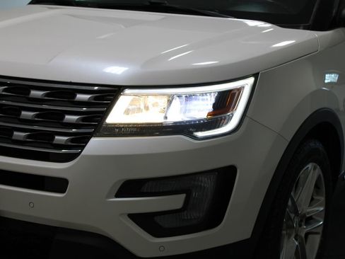Used 2017 Ford Explorer Limited image 57