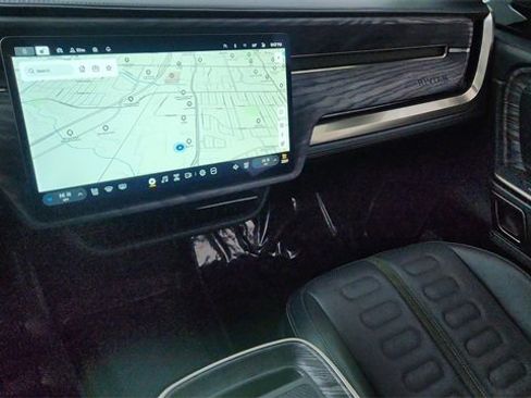 Used 2022 Rivian R1T Launch Edition image 44