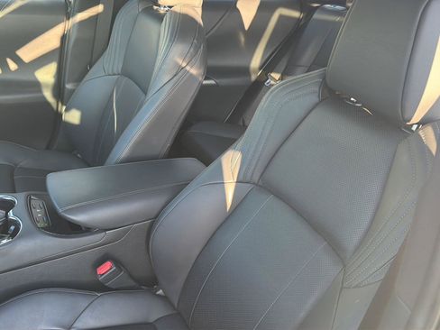 Certified 2023 Toyota Venza Limited AWD/4WD image 29