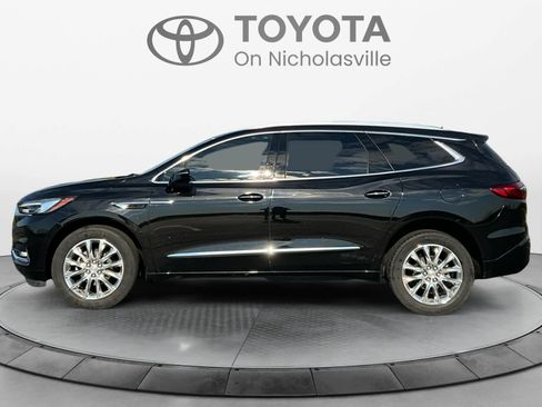 Used 2020 Buick Enclave Premium w/ Sun and Sites Package image 3