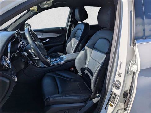 Used 2019 Mercedes-Benz GLC 300 image 15