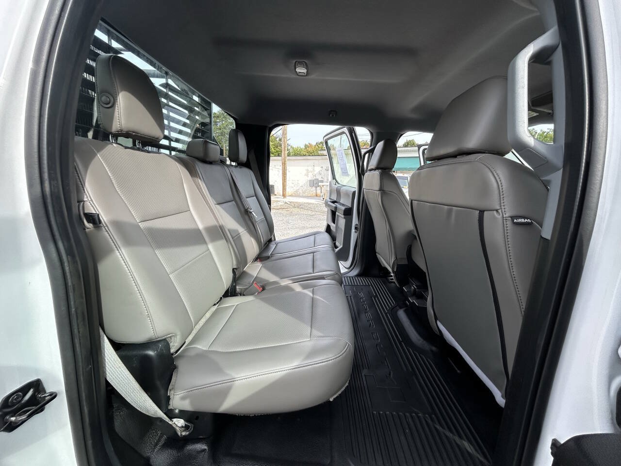 Used 2018 Ford F450 XL w/ Power Equipment Group AWD/4WD image 8