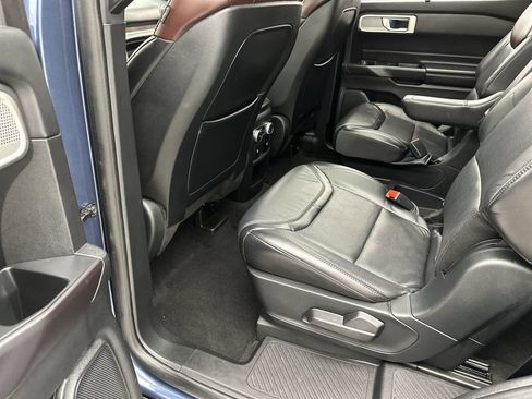 Used 2020 Ford Explorer Platinum AWD/4WD image 23