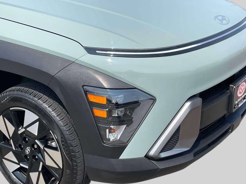 Certified 2024 Hyundai Kona SEL AWD/4WD image 10