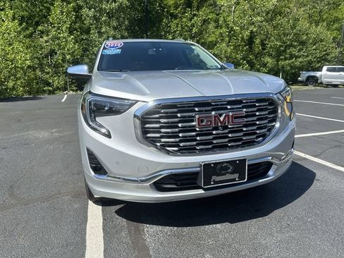 Used 2020 GMC Terrain Denali w/ Denali Premium Package AWD/4WD image 13