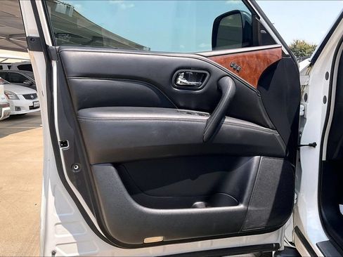 Used 2018 INFINITI QX80 2WD w/ Driver Assistance Package image 15
