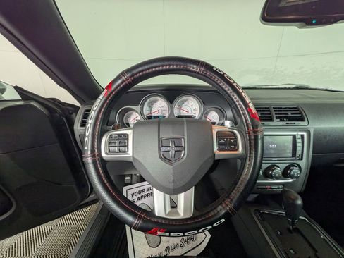 Used 2014 Dodge Challenger R/T w/ Sound Group II image 19