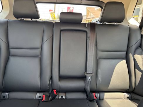 Used 2026 Nissan Rogue SL FWD image 36