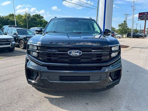 New 2027 Ford Expedition Platinum AWD/4WD image 2
